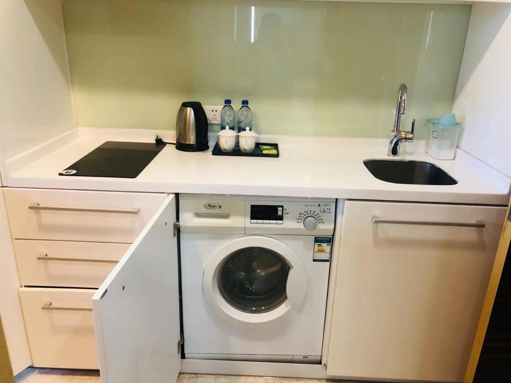 Estay Residence-Poly World Trade Center Guangzhou Bagian luar foto